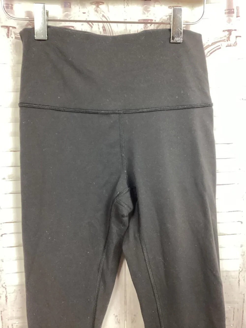Lululemon black leggings 6
